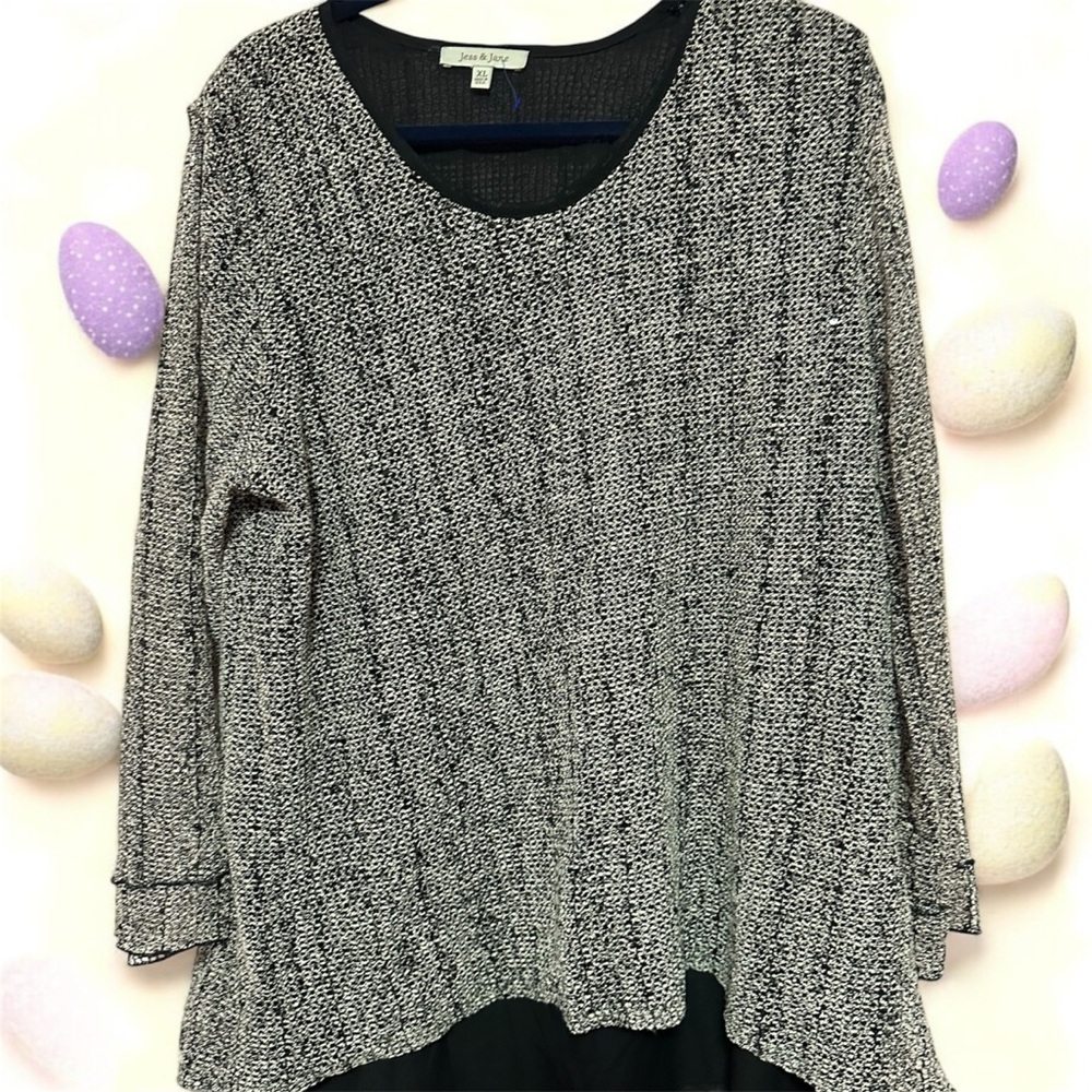 Chic Black and White Women's Top